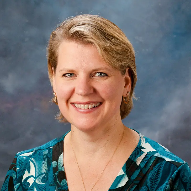 Headshot of Mary Bloominger