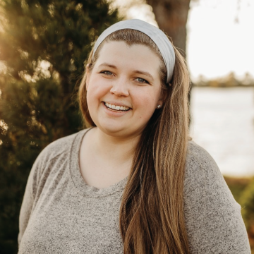 Headshot of Lea Morgan.